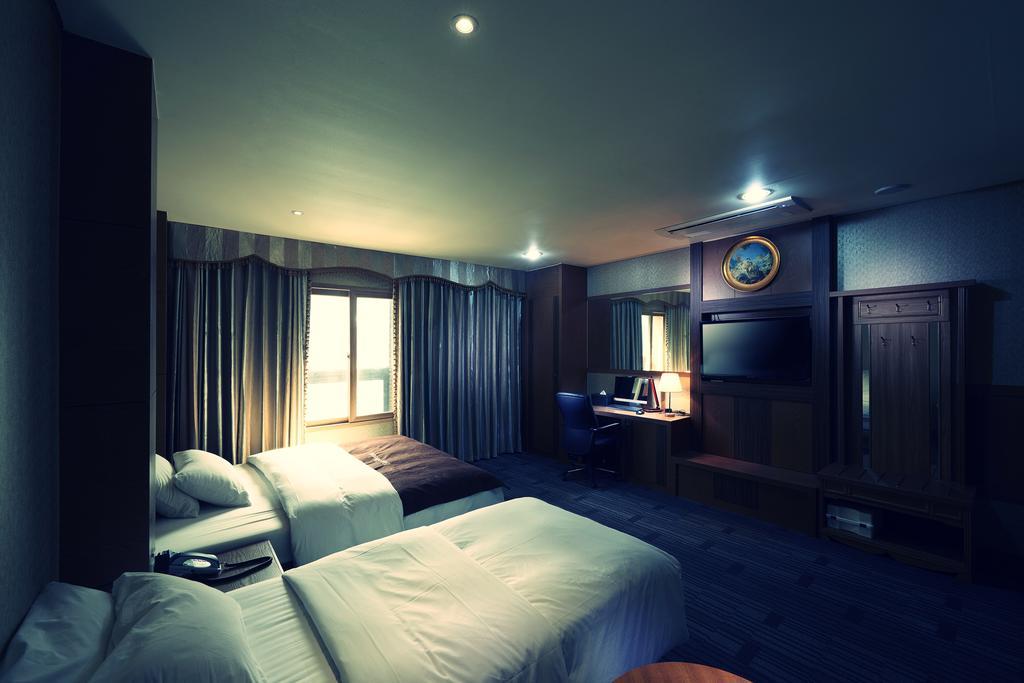 Benikea Premier Hotel Siheung Экстерьер фото